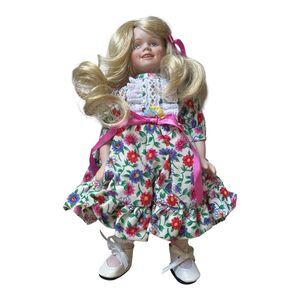Goebel Doll Club 1995 Porcelain Doll Bette Ball Handcrafted COA Box 9"